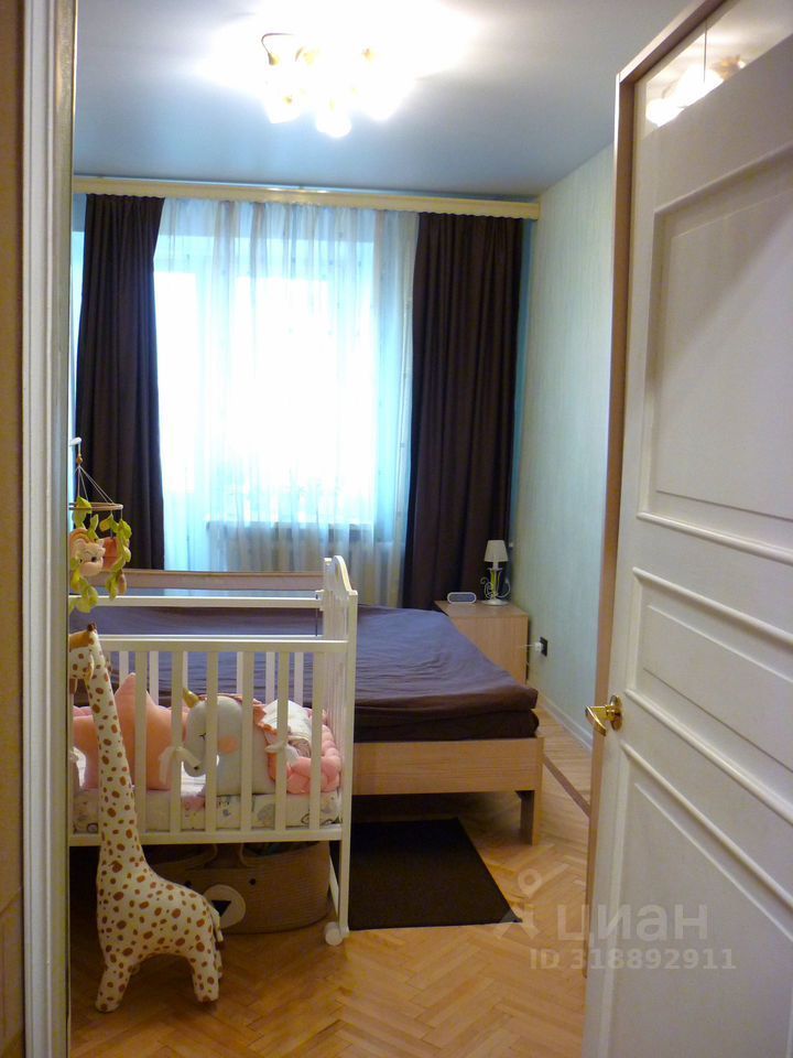 Продажа 3-комн квартиры на вторичном рынке Верейская улица, 26