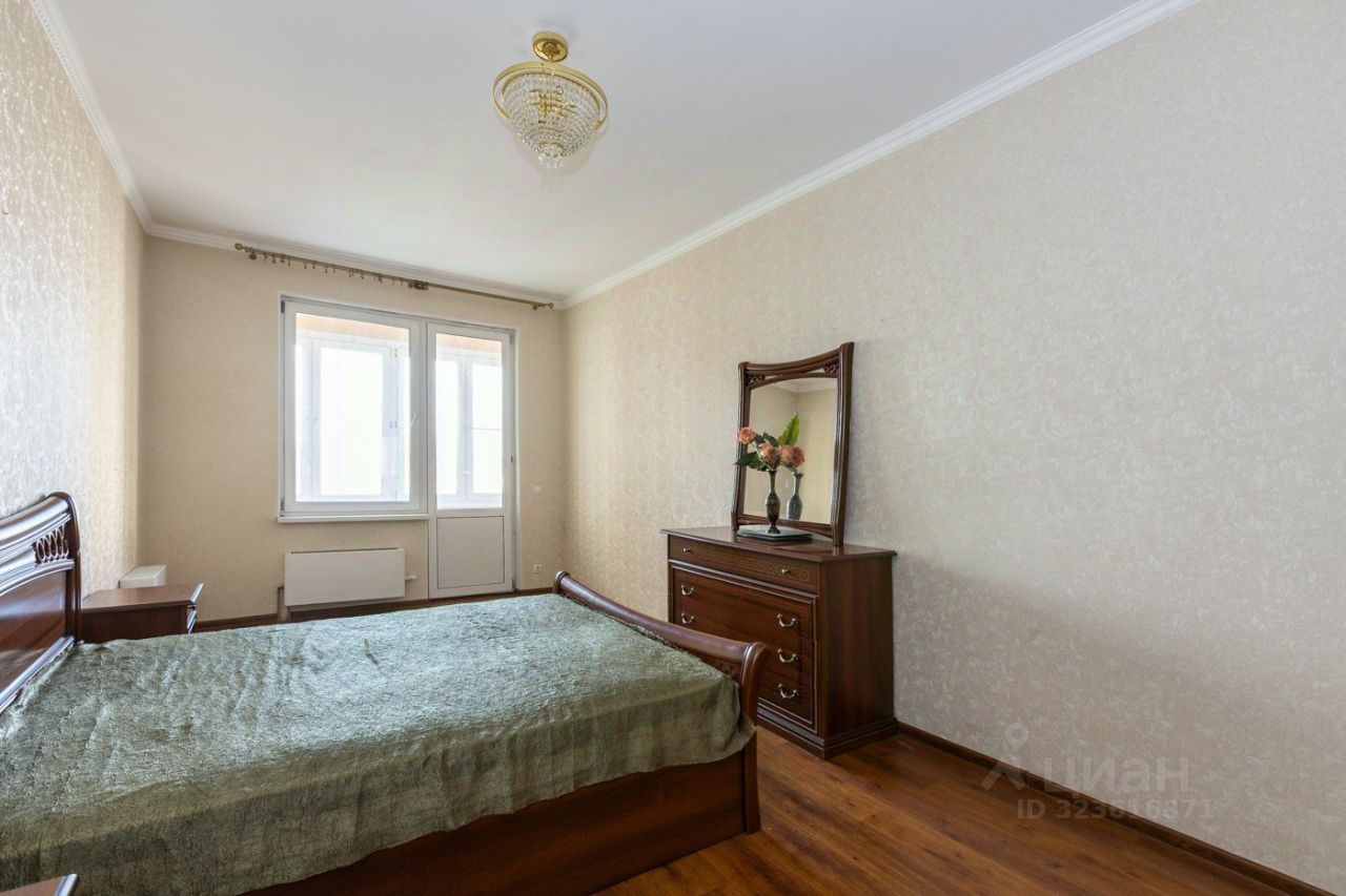 Продажа 3-комн квартиры на вторичном рынке Верхняя Красносельская улица, 19с2