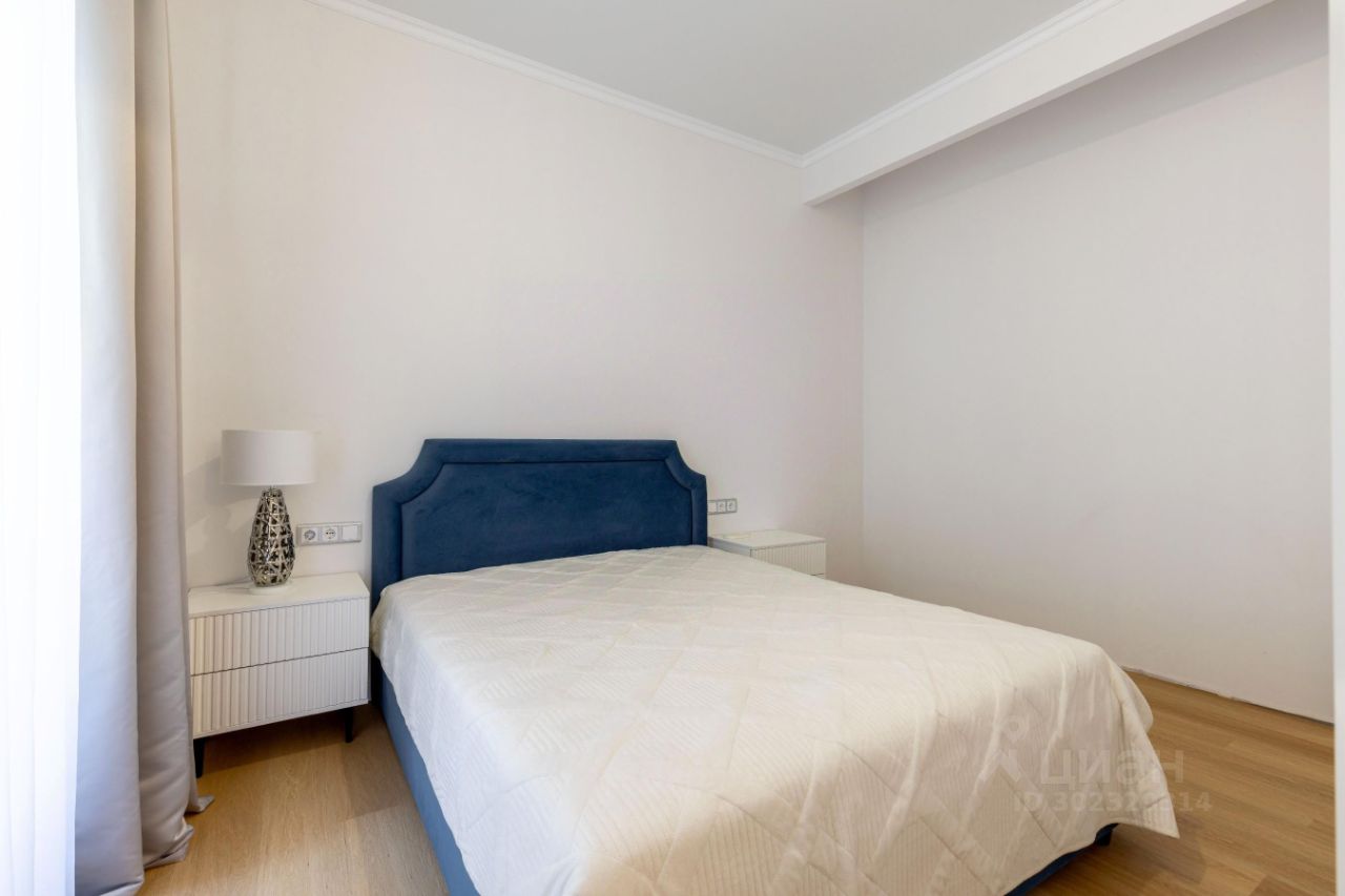 Продажа 2-комн квартиры на вторичном рынке Галерная улица, 40