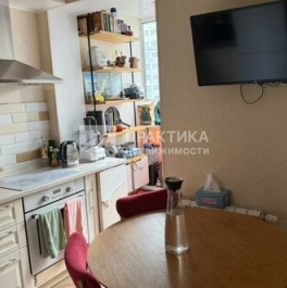 Продажа 1-комн квартиры на вторичном рынке Ореховый б-р,  д. 39 к2