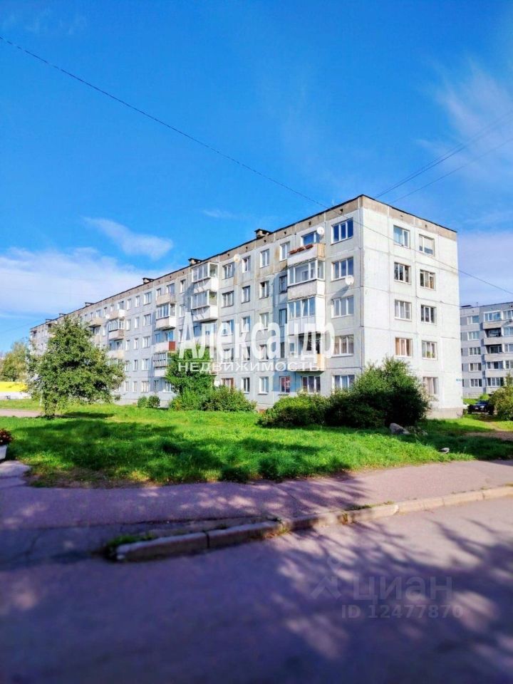 Продажа 3-комн квартиры на вторичном рынке Советский пгт, улица Садовая