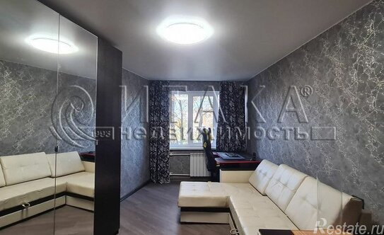 Продажа 3-комн квартиры на вторичном рынке Ветеранов пр-кт,  д. 129