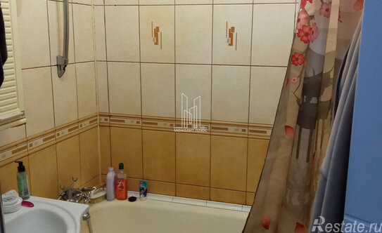 Продажа 3-комн квартиры на вторичном рынке улица Стойкости,  д. 23 к2