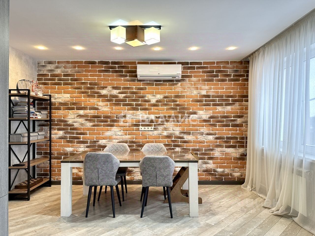 Продажа 4-комн квартиры на вторичном рынке Одинцово, улица Триумфальная, 12