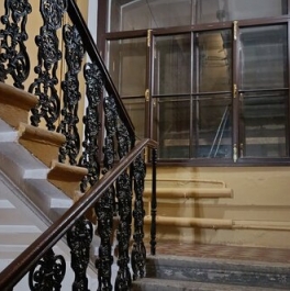 Продажа 6-комн квартиры на вторичном рынке ул Зверинская,  д. 13/5