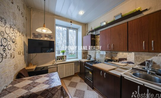 Продажа 2-комн квартиры на вторичном рынке улица Ватутина,  д. 18