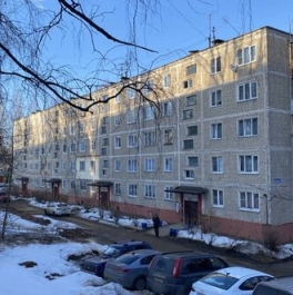 Продажа 4-комн квартиры на вторичном рынке Яхрома, ул Ленина,  д. 39