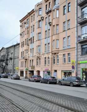 Продажа 3-комн квартиры на вторичном рынке Кронверкский пр-кт.,  д. 27