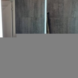 Продажа 2-комн квартиры на вторичном рынке Бестужевская улица,  д. 81