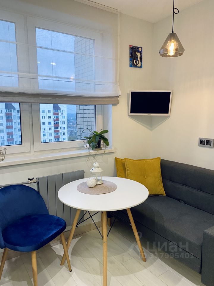 Продажа 3-комн квартиры на вторичном рынке Лобня, улица Калинина,  д. 21