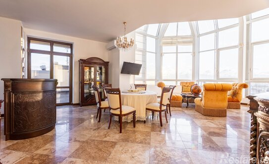 Продажа 7-комн квартиры на вторичном рынке Дивенская улица