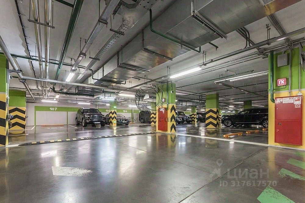 Продажа 3-комн квартиры на вторичном рынке улица Усачева, 15А