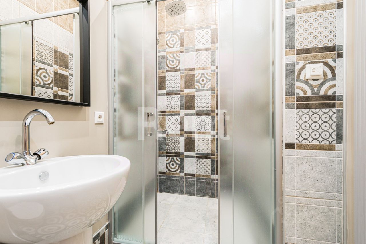 Аренда 1-комн квартиры на вторичном рынке Мосфильмовская улица, 8