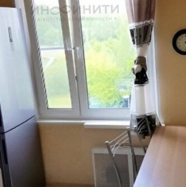 Продажа 3-комн квартиры на вторичном рынке ул Рокотова,  д. 3,  к. 2
