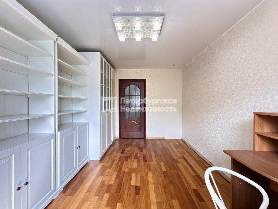 Продажа 3-комн квартиры на вторичном рынке Ленинский пр-кт, д 115 к Б