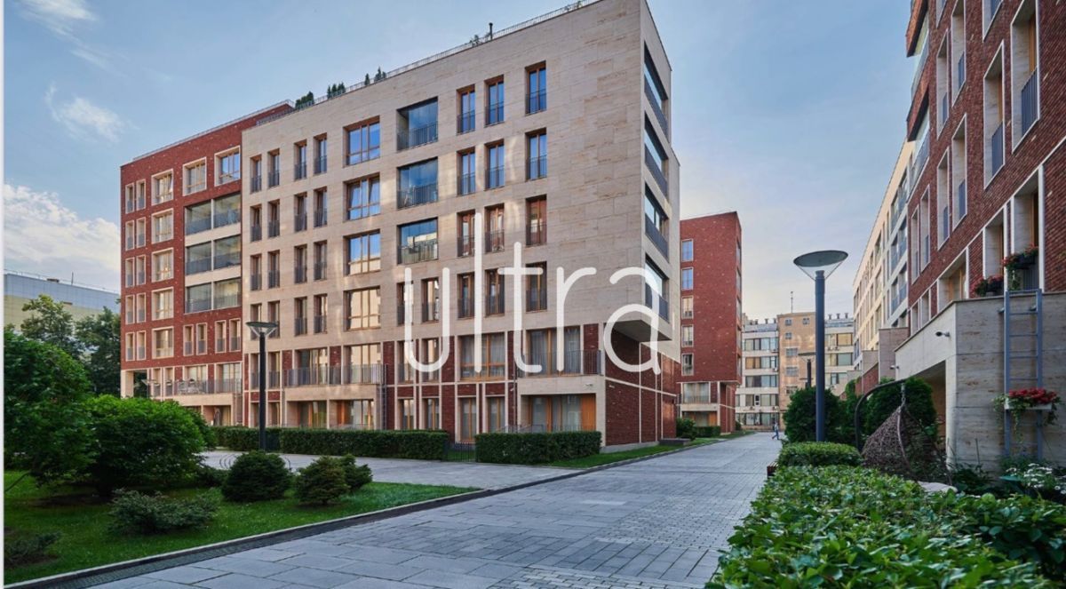 Продажа 4-комн квартиры на вторичном рынке улица Льва Толстого, 23к1