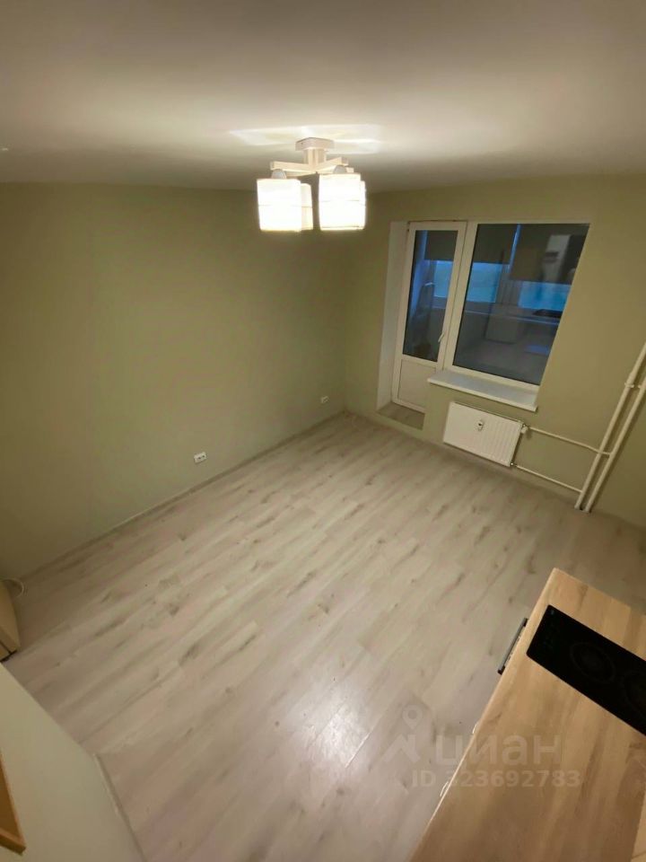 Продажа студии пос. Бугры, бульвар Воронцовский, 5к1