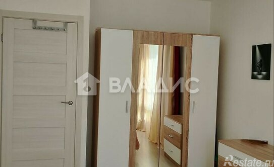 Продажа 3-комн квартиры на вторичном рынке Ткачей ул,  д. 46