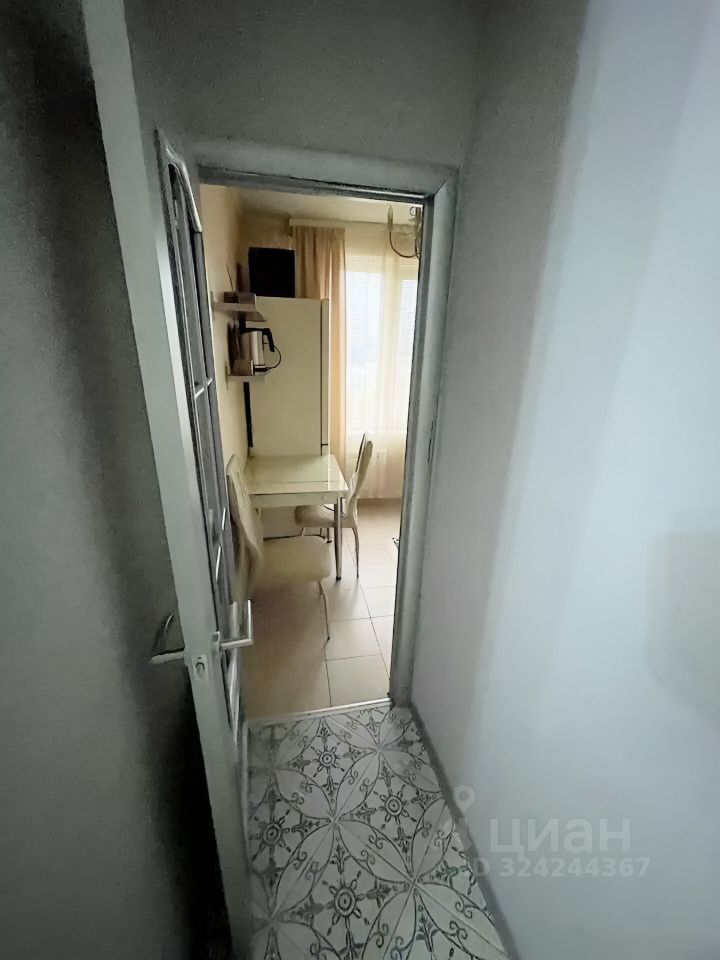 Аренда 2-комн квартиры на вторичном рынке Болотниковская улица, 37