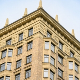 Продажа 2-комн квартиры на вторичном рынке улица Ротмистрова,  д. 2 к3