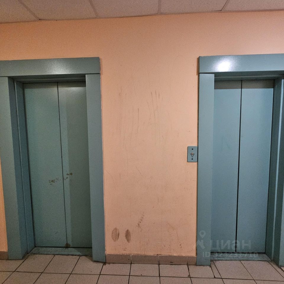 Продажа 1-комн квартиры на вторичном рынке проспект Науки, 17к2