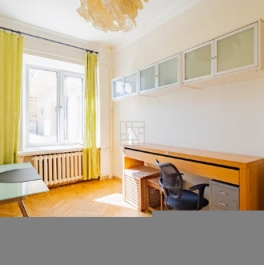 Продажа 2-комн квартиры на вторичном рынке ул Шаболовка,  д. 10,  к. 1