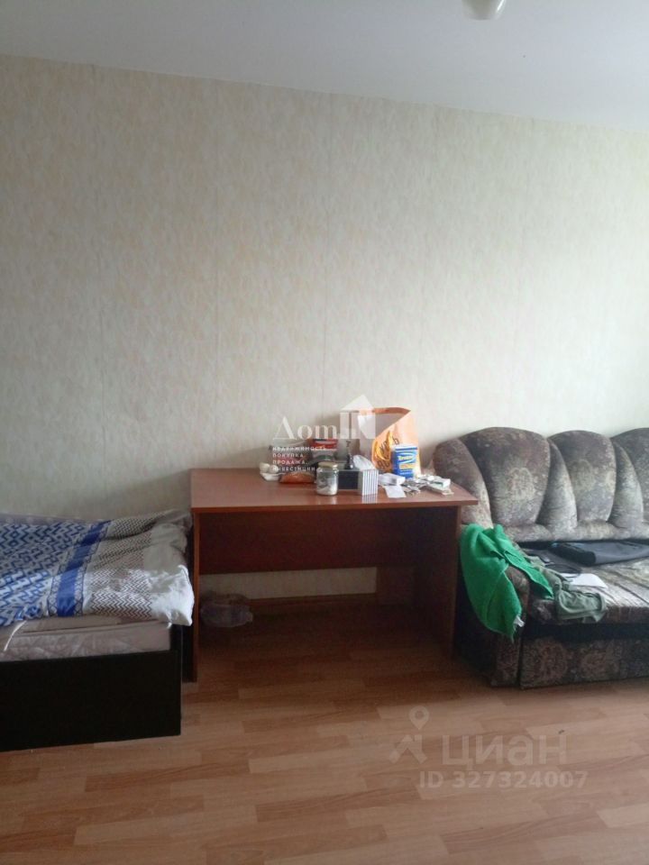 Продажа 3-комн квартиры на вторичном рынке Кингисепп, улица Строителей, 16