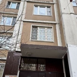 Продажа 2-комн квартиры на вторичном рынке Боровское ш,  д. 40
