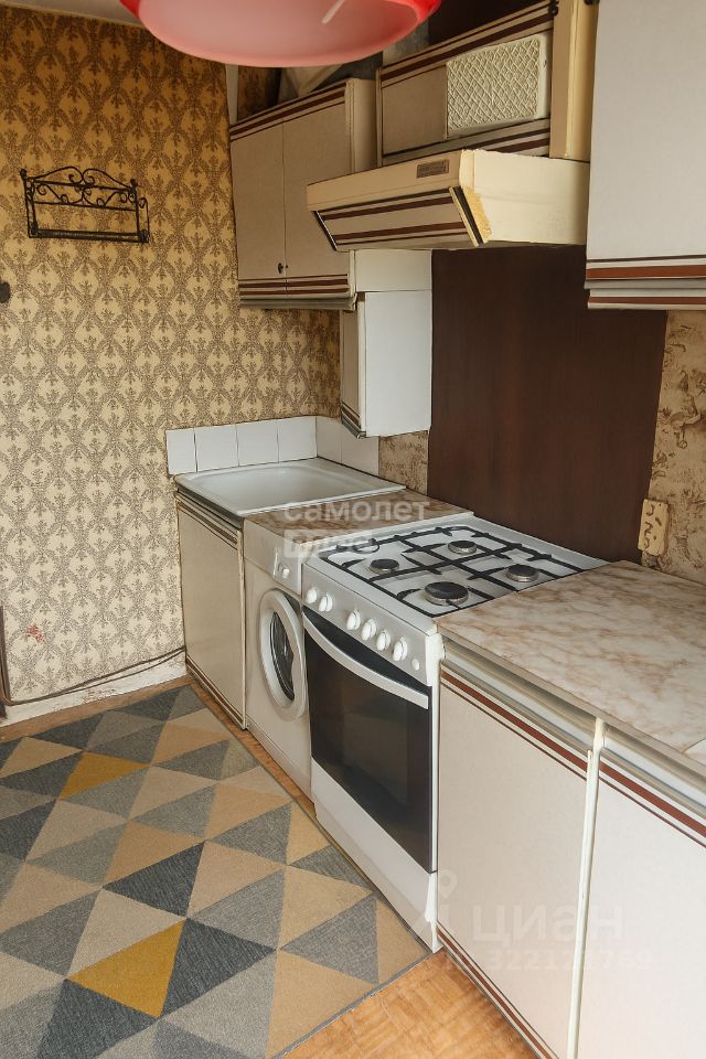 Продажа 2-комн квартиры на вторичном рынке проспект Маршала Жукова, 26