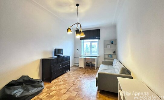 Аренда 1-комн квартиры на вторичном рынке ул Белоусова,  д. 6/42