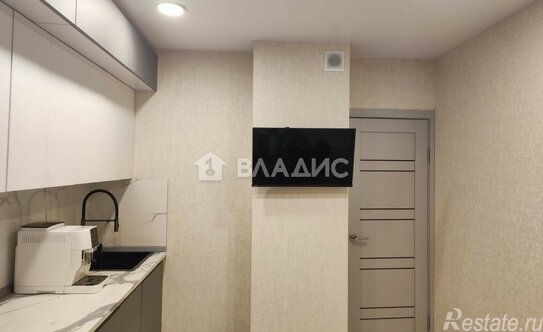 Продажа 2-комн квартиры на вторичном рынке улица Корнейчука,  д. 38