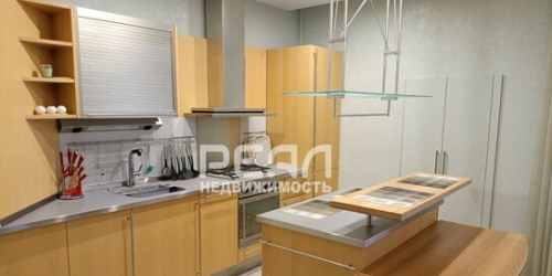 3-комн квартира Каменноостровский пр-кт,  д. 67