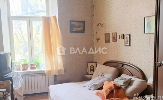 Продажа 3-комн квартиры на вторичном рынке Староконюшенный переулок