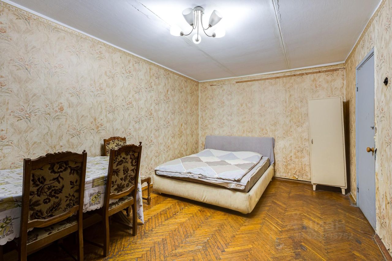 Продажа 3-комн квартиры на вторичном рынке улица Костякова, 2/6