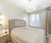 Продать Квартиры вторичка проспект Лихачёва  10 к2 