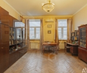 Продать Квартиры вторичка Трехсвятительский Б. пер  1 