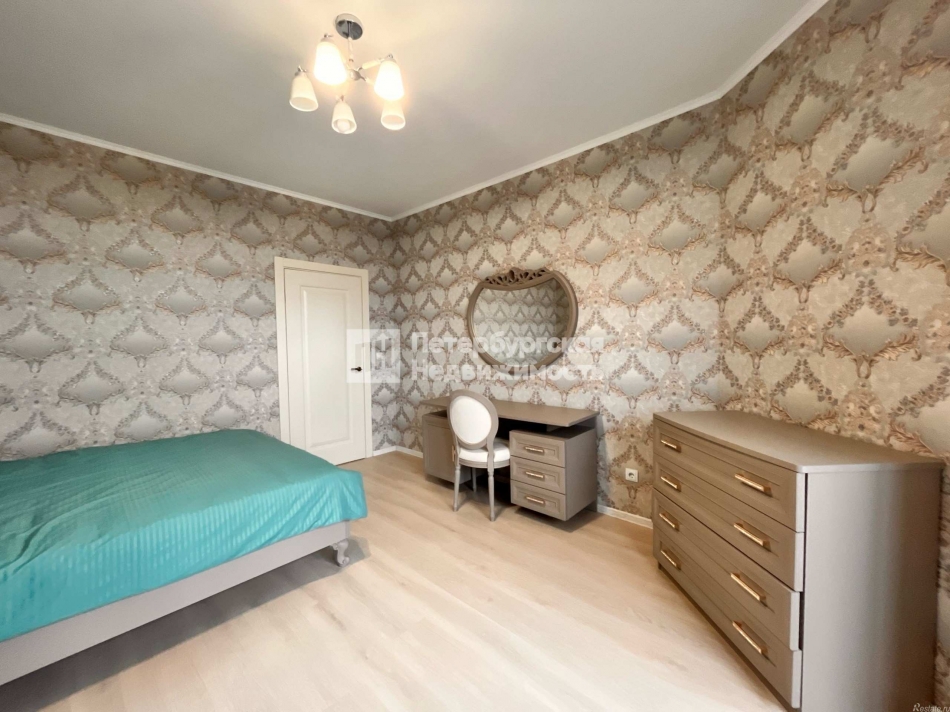 Аренда 2-комн квартиры на вторичном рынке Европейский пр-кт, д 22