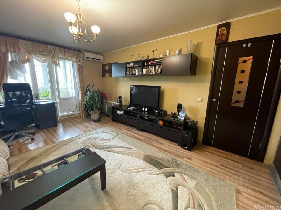 Продажа 1-комн квартиры на вторичном рынке Полимерная улица,  д. 7