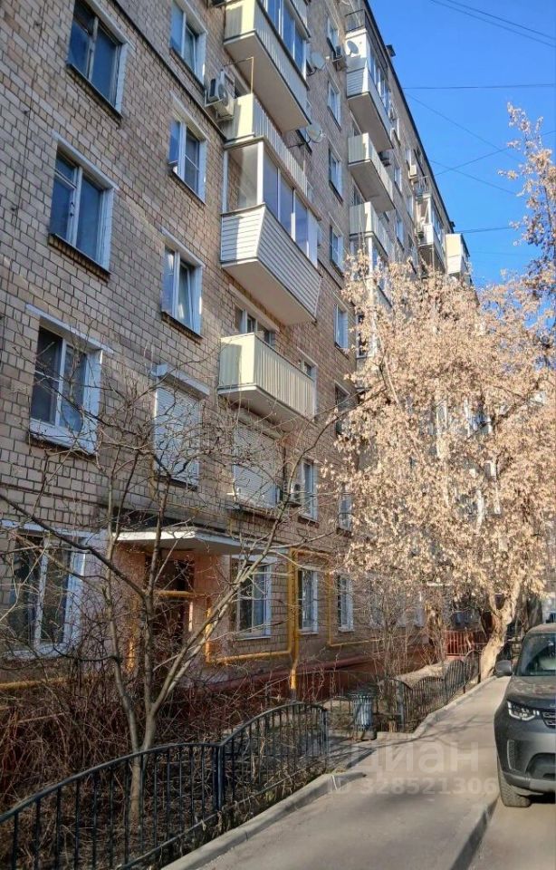 Продажа 2-комн квартиры на вторичном рынке Оболенский переулок, 3