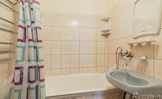 Продажа 2-комн квартиры на вторичном рынке 18-я линия,  д. 23