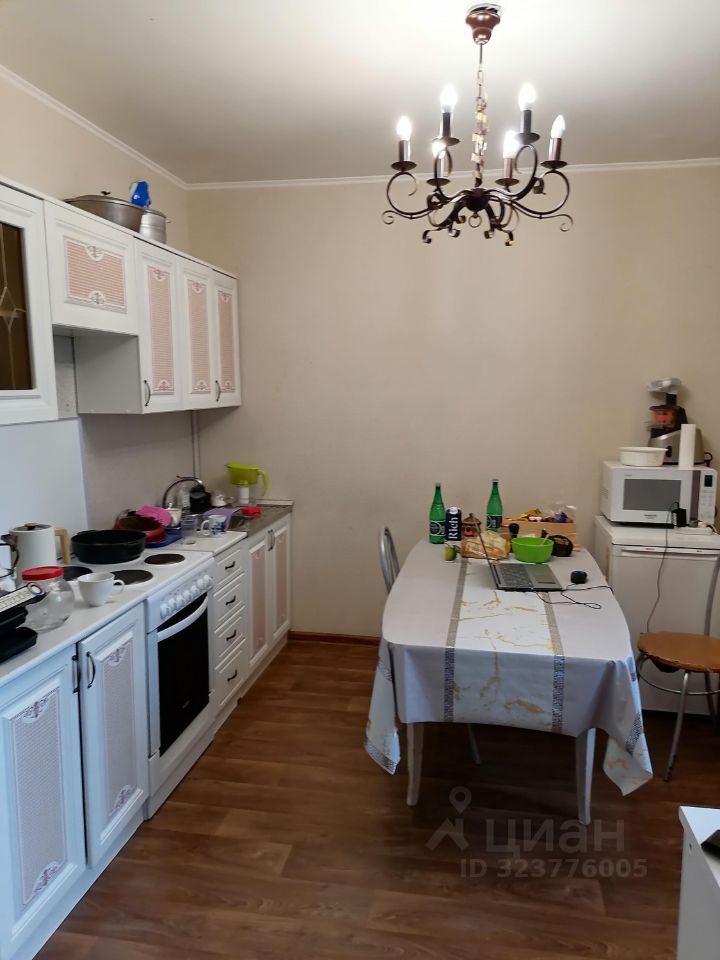 Продажа 3-комн квартиры на вторичном рынке Пролетарский проспект, 1