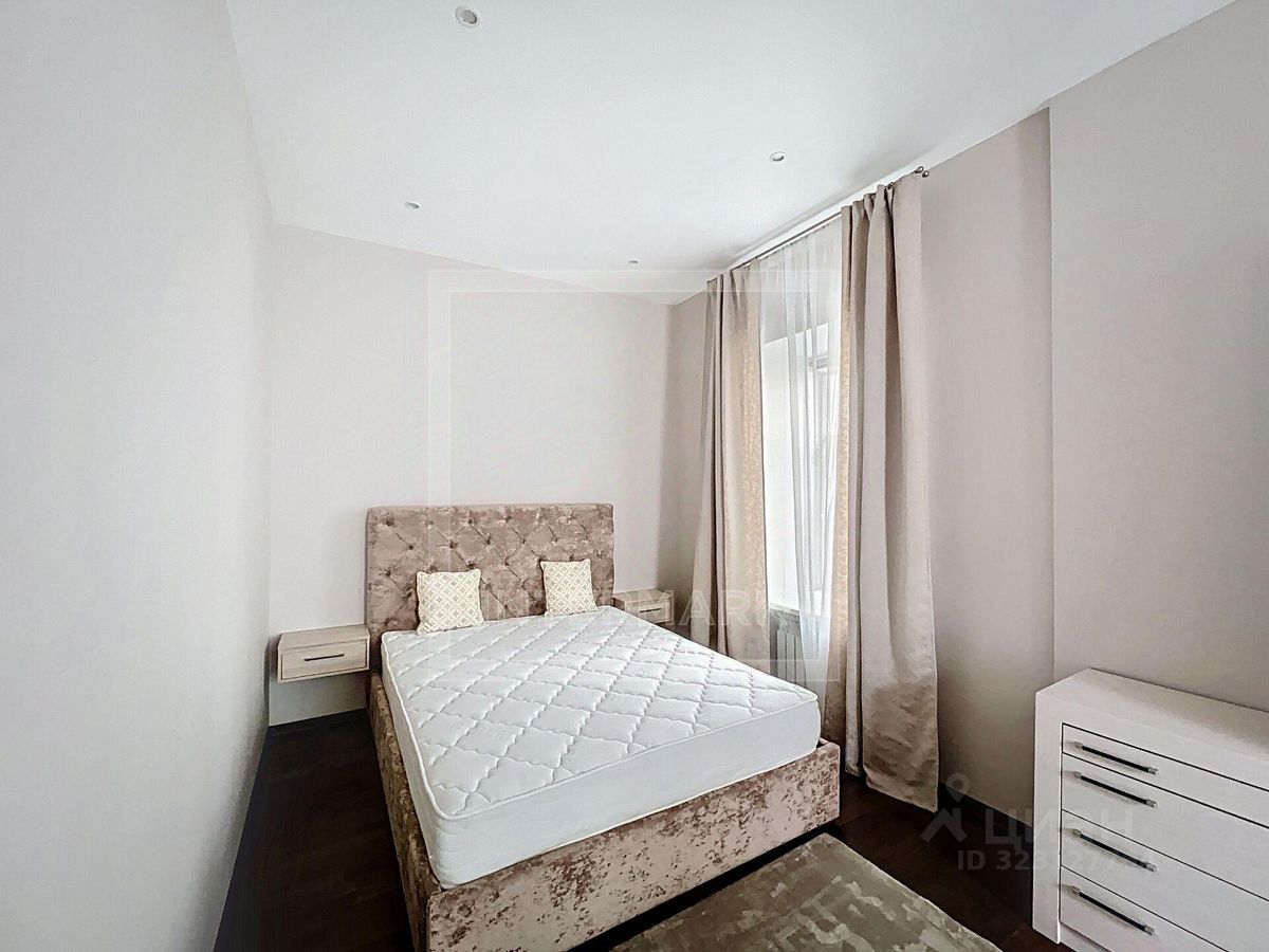 Аренда 3-комн квартиры на вторичном рынке Малый Каковинский переулок, 3