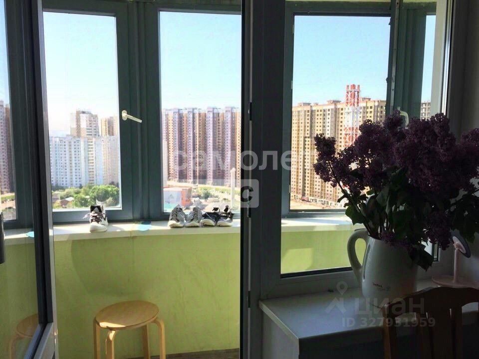 Продажа 2-комн квартиры на вторичном рынке Одинцово, улица Кутузовская, 1