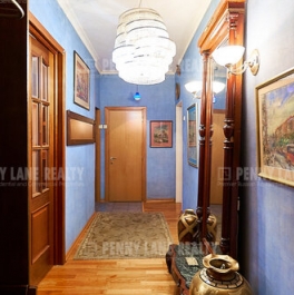 Аренда 2-комн квартиры на вторичном рынке Патриарший М. пер,  д. 3