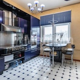 Продажа 3-комн квартиры на вторичном рынке Татарская улица,  д. 18