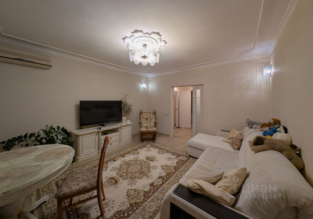 Продажа 3-комн квартиры на вторичном рынке улица Академика Челомея, 8К2