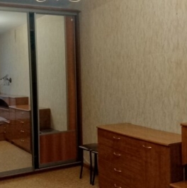 Продажа 2-комн квартиры на вторичном рынке Заря, ул Молодежная,  д. 17