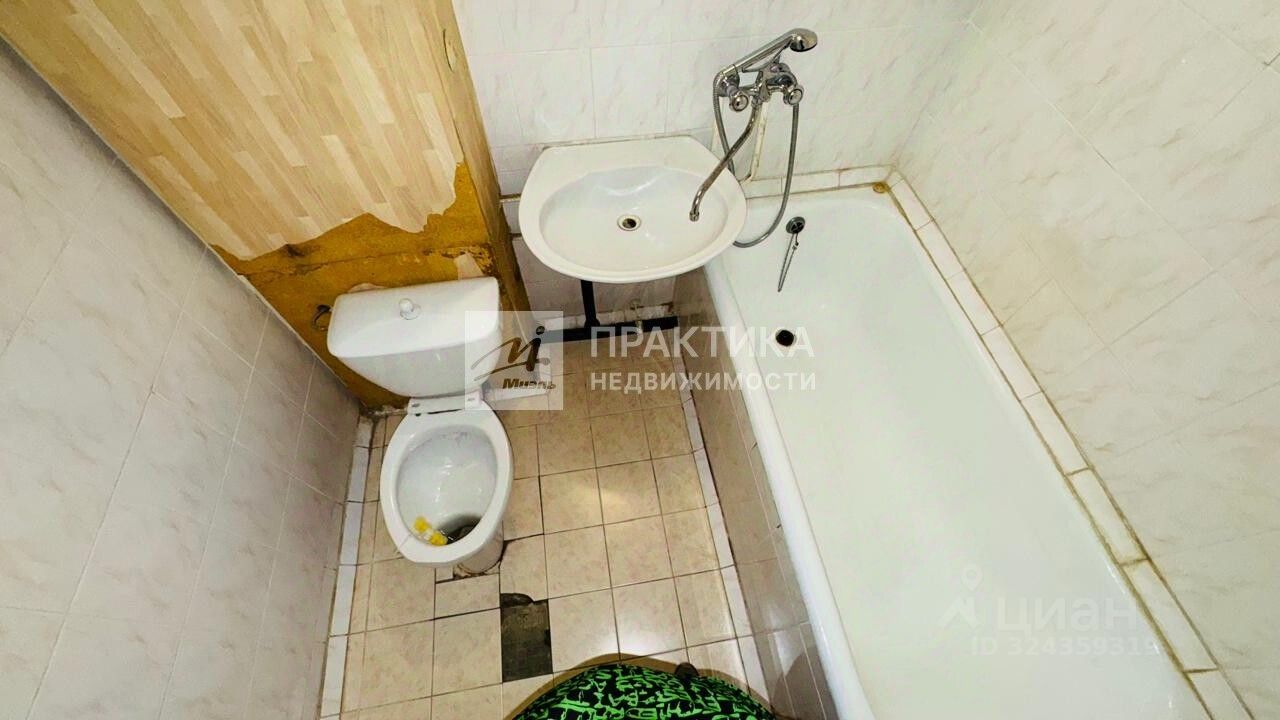 Продажа 1-комн квартиры на вторичном рынке Новгородская улица, 7К1