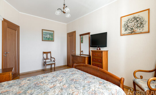 Аренда 3-комн квартиры на вторичном рынке Алымова улица,  д. 3