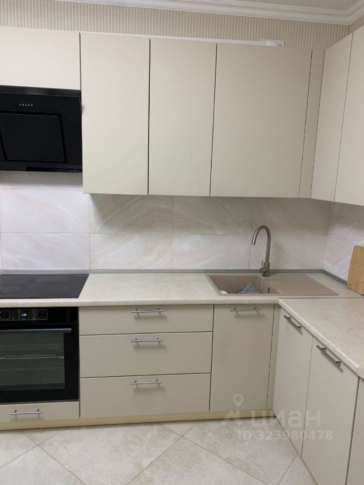 Аренда 2-комн квартиры на вторичном рынке Новые Котельники мкр,  д. 20